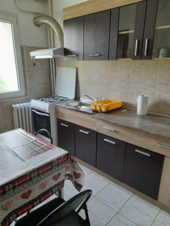 Apartament 2 cam, decomandat, 8 min metrou Titan si parc IOR