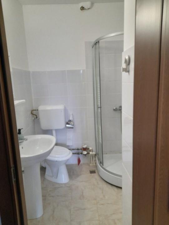 Apartament 2 cam, decomandat, 8 min metrou Titan si parc IOR