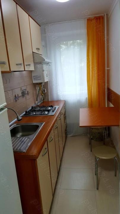 Apartament 2 camere de vanzare Lujerului