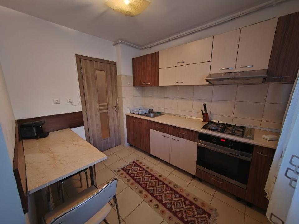 Apartament 2 camere de vanzare Lujerului