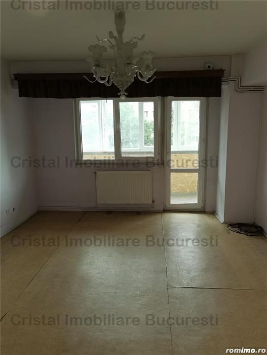 Apartament 3 camere de vanzare Apusului 