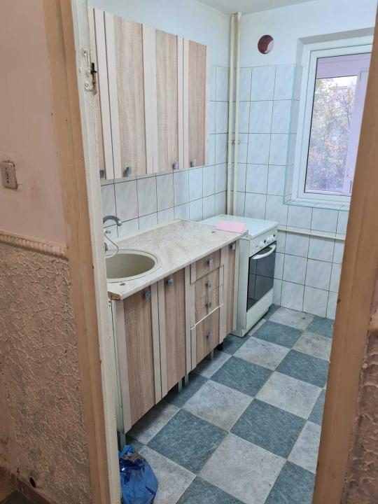 Apartament 3 camere Titan-  Piata Minis