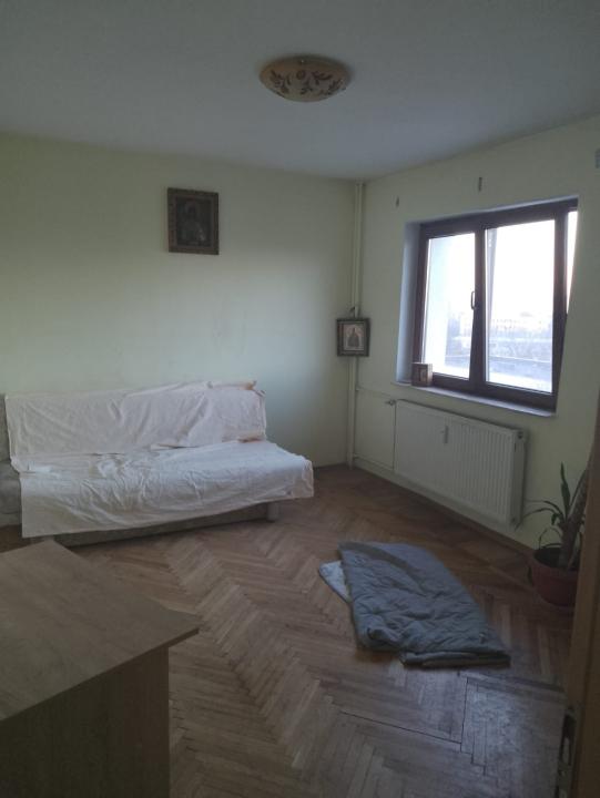 Apartament 2 camere de vanzare zona Costin Georgian