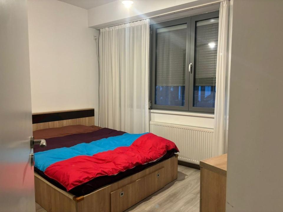 Apartament 3 camere, generos, zona centrala, Calea Calarasi - metrou Muncii