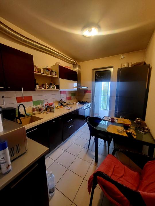 Apartament 3 camere Asmita Gardens, bucatarie inchisa, metrou, parcare, parc