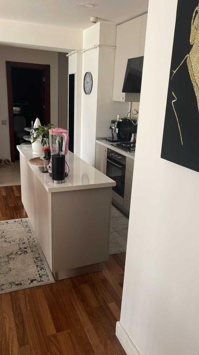 Apartament 3 camere complex InCity, parcare + boxa, 5 min metrou Dristor