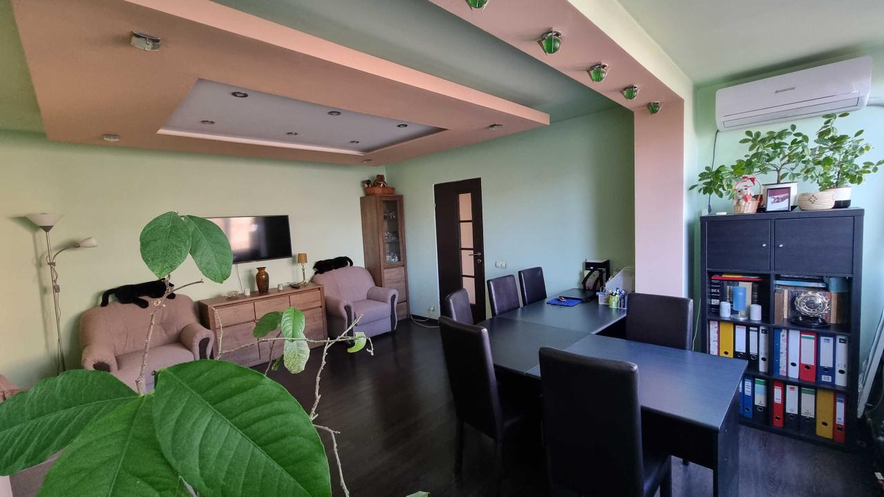 Apartament 3 camere de vanzare Lujerului