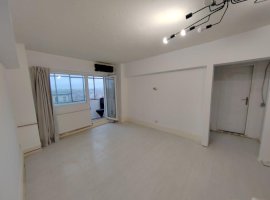 Apartament luminos  2 camere, metrou Brancoveanu. 