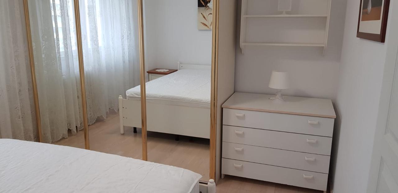 Vanzare Apartamente 2 camere + Birou Calea Mosilor, stradal