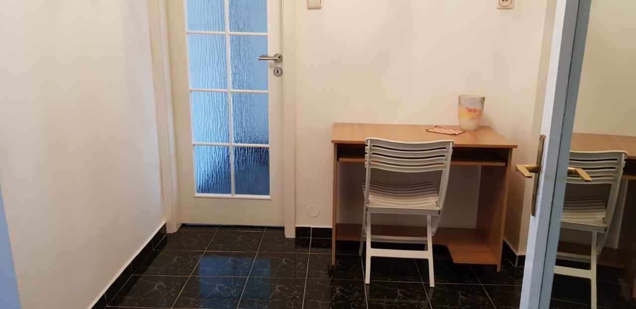 Vanzare Apartamente 2 camere + Birou Calea Mosilor, stradal