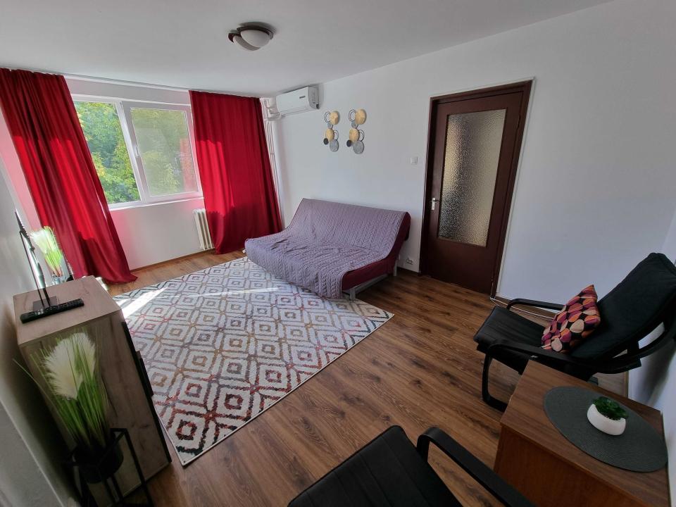 Apartament 2 camere de vanzare Drumul Taberei ,Metrou Constantin Brancus