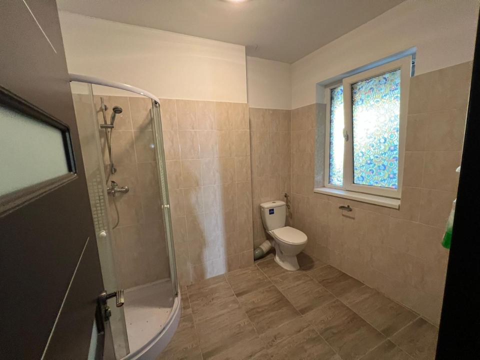 Apartament 3 camere de vanzare Giulesti 