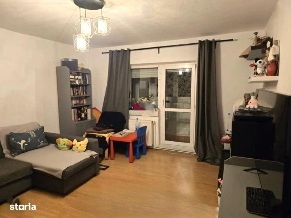 Vanzare Apartament 2 Camere stradal pe Calea Vitan, Mall Vitan Centrala