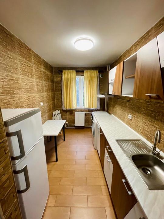 Apartament 2 camere langa metrou 1 Decembrie