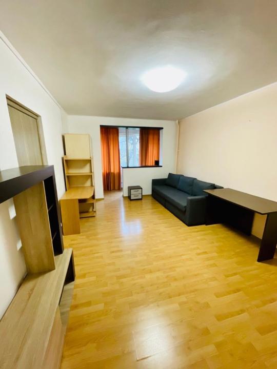 Apartament 2 camere langa metrou 1 Decembrie