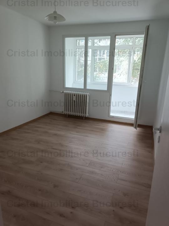 Apartament 3 camere recent renovat in Titan, metrou 1 Decembrie