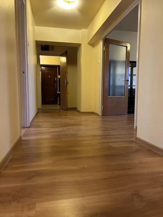 Apartament 4 camere, 