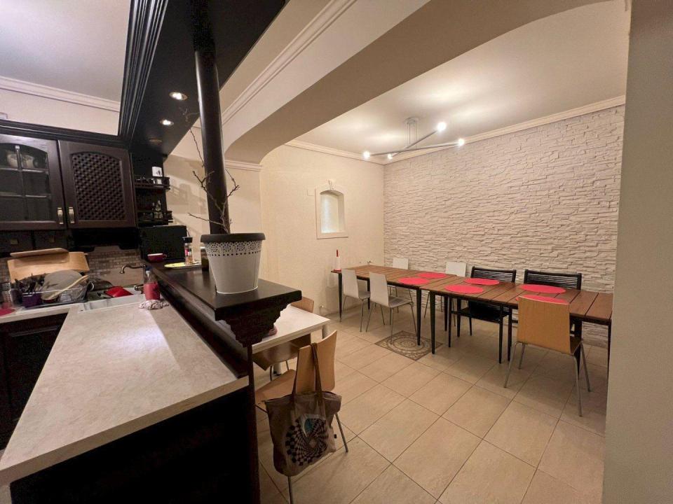 Casa moderna, 14 camere, finisaje lux, Barbu Vacarescu - metrou Stefan cel Mare