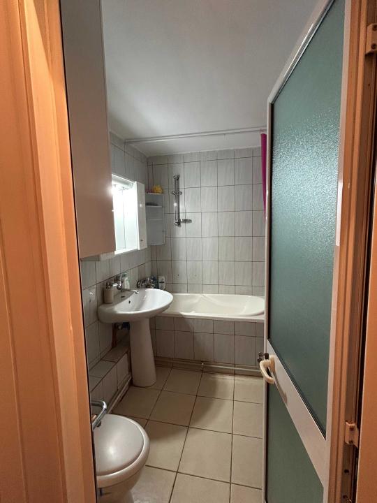 Apartament 2 camere zona Drumul Sarii