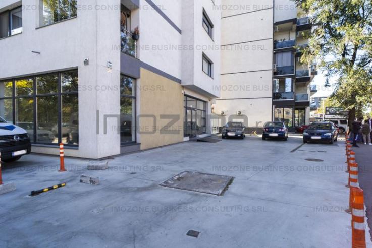 Cauti un Spatiu Comercial?  70 mp, Bld. Uverturii,  Stradal, Trafic Intens