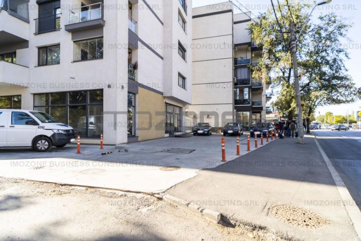 Cauti un Spatiu Comercial?  70 mp, Bld. Uverturii,  Stradal, Trafic Intens