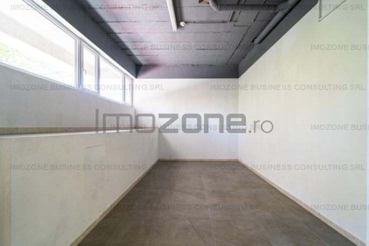 Cauti un Spatiu Comercial?  70 mp, Bld. Uverturii,  Stradal, Trafic Intens