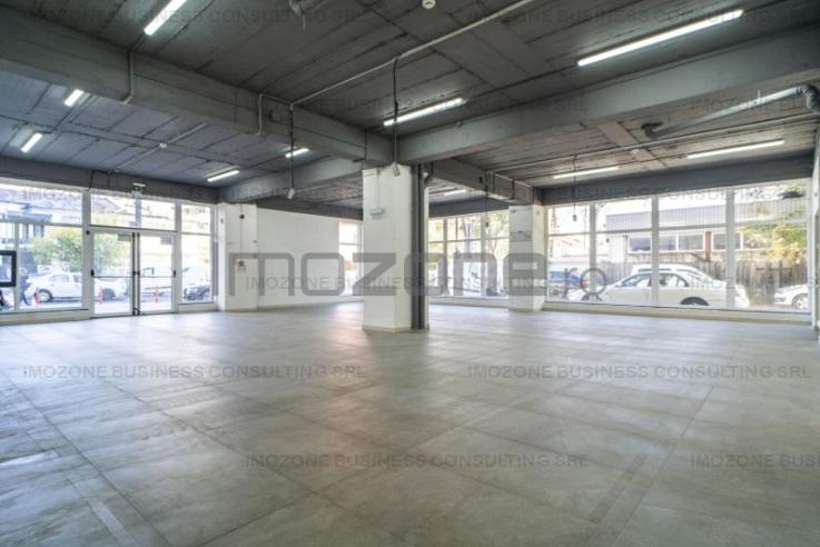 Cauti un Spatiu Comercial?  70 mp, Bld. Uverturii,  Stradal, Trafic Intens