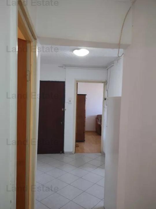 Apartament 3 camere Crangasi ( Centrala Termica-400 m metrou )