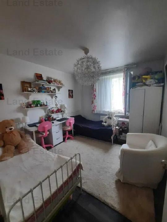 Apartament cu 3 camere | Centrala Proprie | Berceni - Aparatorii Patriei