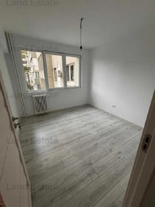 Apartament cu 3 camere Calea Grivitei - Basarab