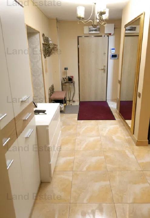 Apartament cu 3 camere Calea Calarasilor - Piata Muncii (85 mp)