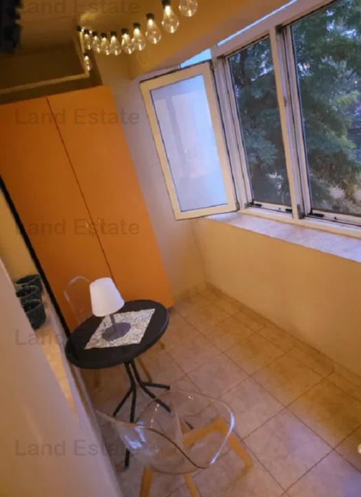 Apartament cu 3 camere Calea Calarasilor - Piata Muncii (85 mp)