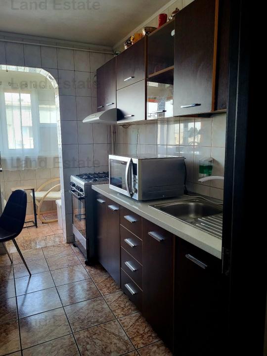 Apartament cu 3 camere Dristor - Râmnicu Vâlcea