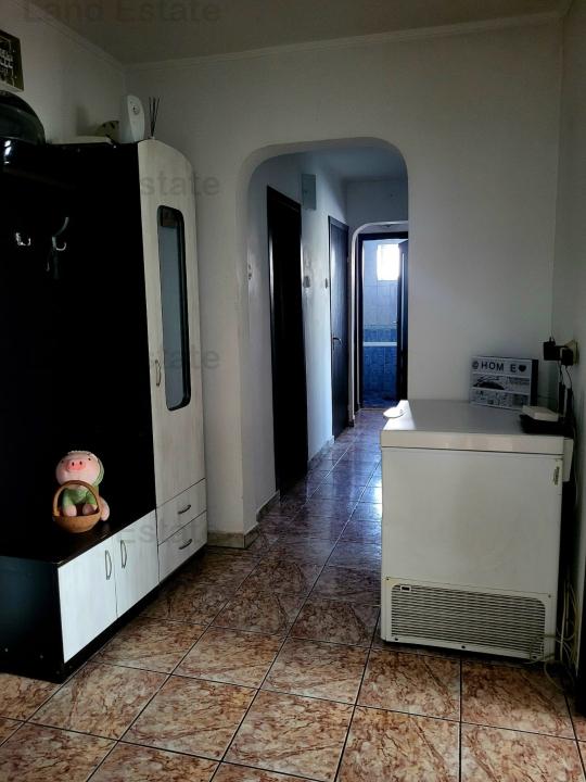 Apartament cu 3 camere Dristor - Râmnicu Vâlcea