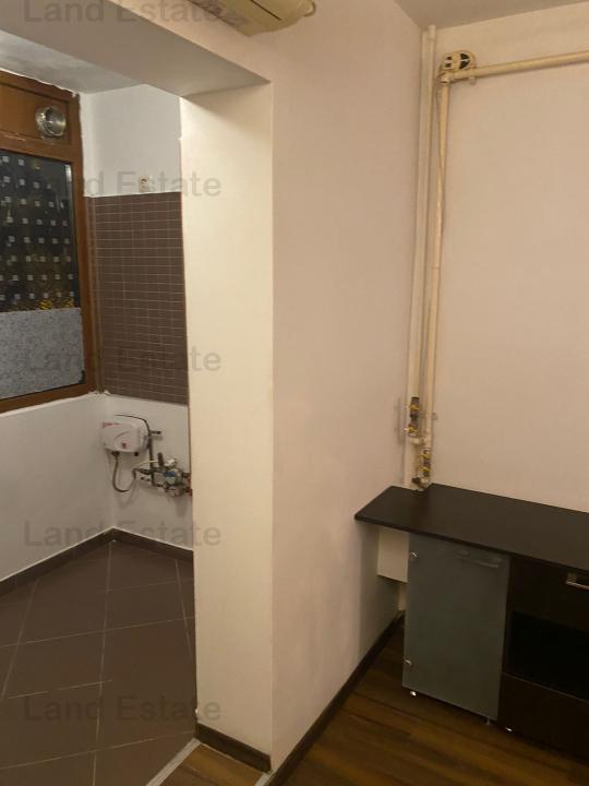 Apartament cu 2 camere - 1987 - Bloc Reabilitat