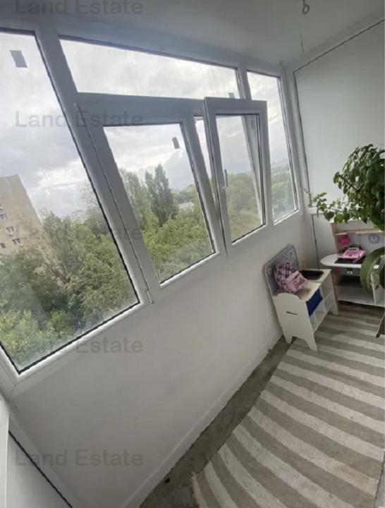 Apartament cu 3 camere Bd. Timisoara - Romancierilor