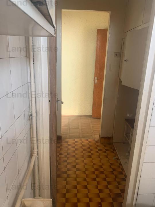 3 camere de renovat, bloc reabilitat, Drumul Taberei