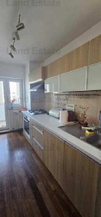 Apartament cu 3 camere Piata Unirii - Negru Voda