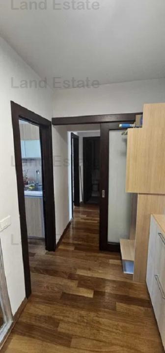 Apartament cu 3 camere Piata Unirii - Negru Voda