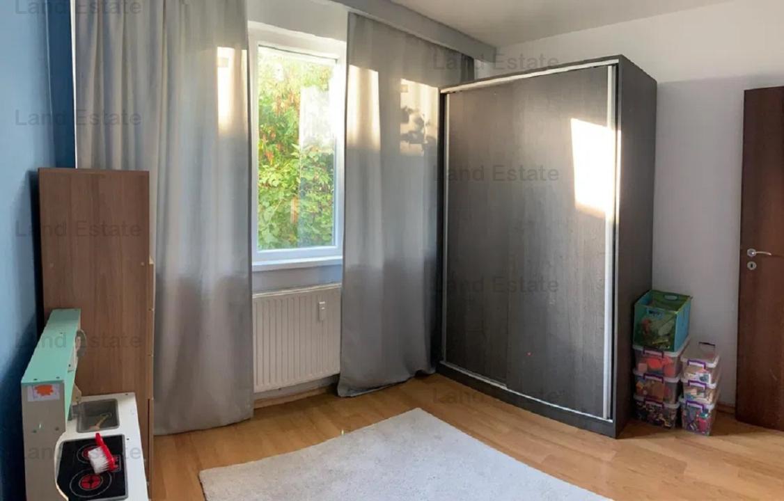 Apartament cu 4 camere Brancoveanu - Izvorul Trotusului