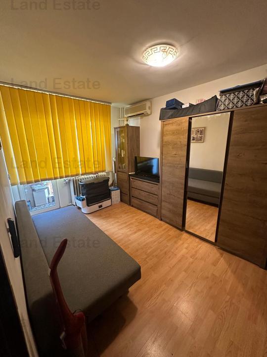 2 Camere vanzare Dristor ( 3 minute metrou ) 