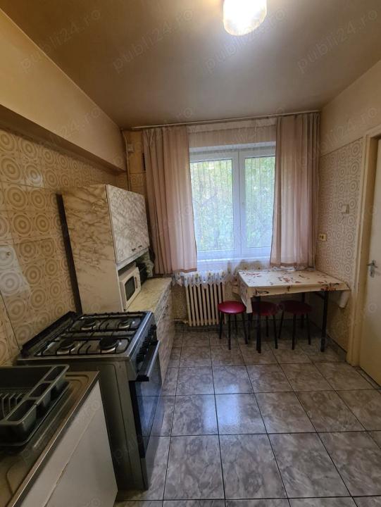 Apartament cu 3 camere Calea Giulesti (Bloc Reabilitat)