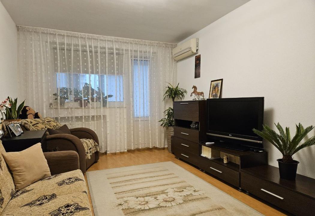 Vanzare 3 camere Brancoveanu 