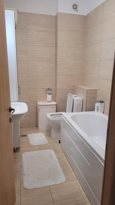 Vanzare apartament cu 3 camere Metalurgiei