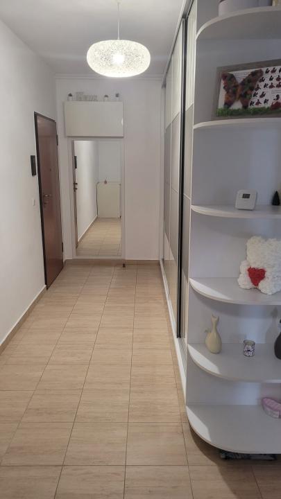 Vanzare apartament cu 3 camere Metalurgiei