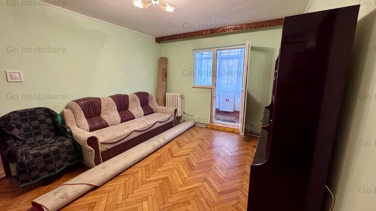 Apartament 2 camere, etaj intermediar, Baza 3.