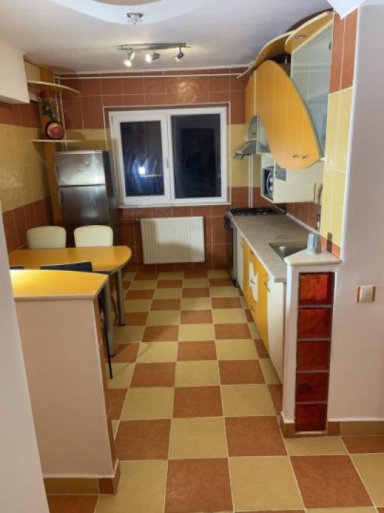 Apartament 2 camere  zona Mosilor