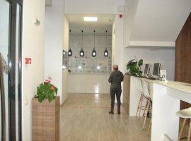 Piata Unirii - Dealul Mitropoliei spatiu pretabil showroom, reprezentata, birouri