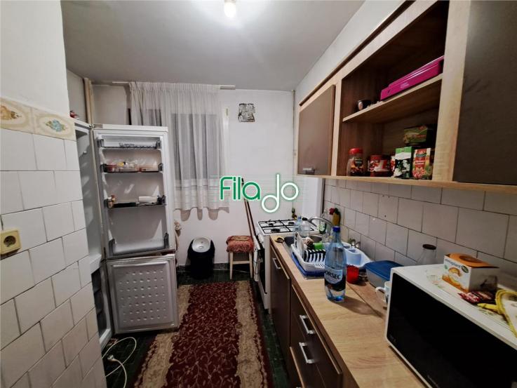 Vanzare apartament 4 camere, Titan, Bucuresti