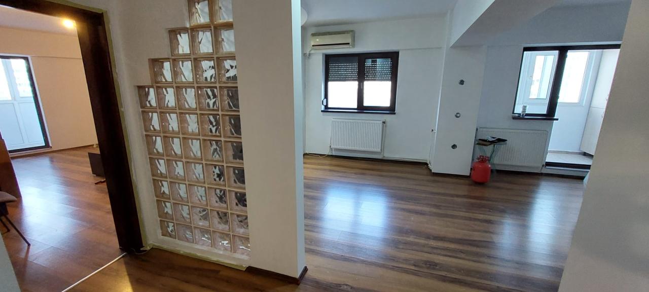 Vanzare Apartament doua camere Iancului Metrou